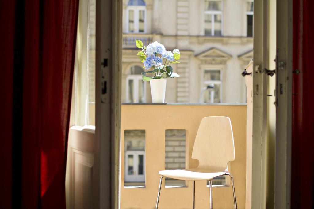 פראג Apartments In Mala Strana - 10 Minutes From Charles Bridge חדר תמונה