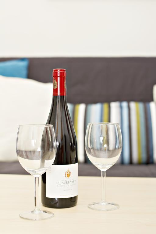 פראג Apartments In Mala Strana - 10 Minutes From Charles Bridge חדר תמונה
