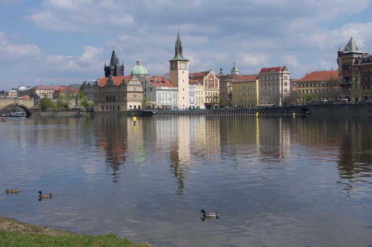 פראג Apartments In Mala Strana - 10 Minutes From Charles Bridge מראה חיצוני תמונה